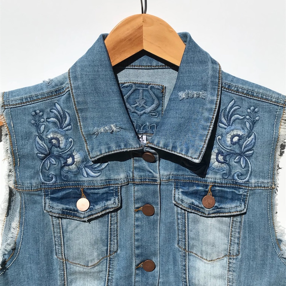 NWOT ODYN JEANS I Women’s denim vest - Picture 2 of 4